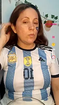 Snapshot of SofiEsteves chatting on 07-19-26, 04:26 SofiEsteves online show from 07-19-26, 04:26