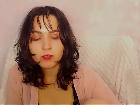 RosieSpark online show from 01-06-26, 04:00