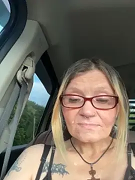 lindzybella online show from 05-15-26, 11:14