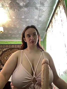 Snapshot of HarychaLysichka chatting on 07-22-26, 12:07 HarychaLysichka online show from 07-22-26, 12:07