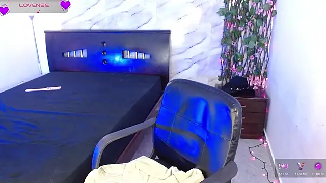 latin mommy  online show from 01-19-26, 01:37