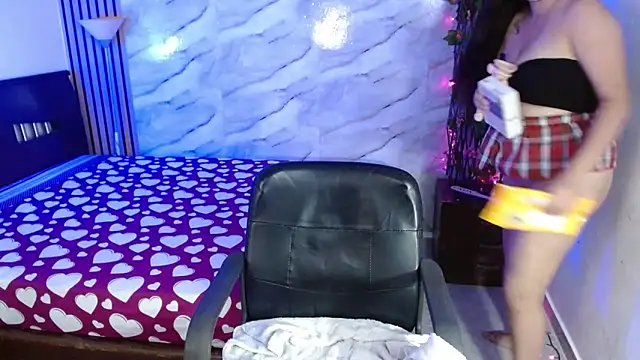 latin mommy  online show from 02-05-26, 01:07