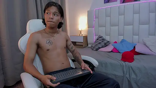 AndyKings 1 online show from 03-18-26, 03:20