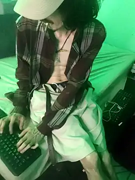 sk8-boy online show from 03-08-26, 04:21