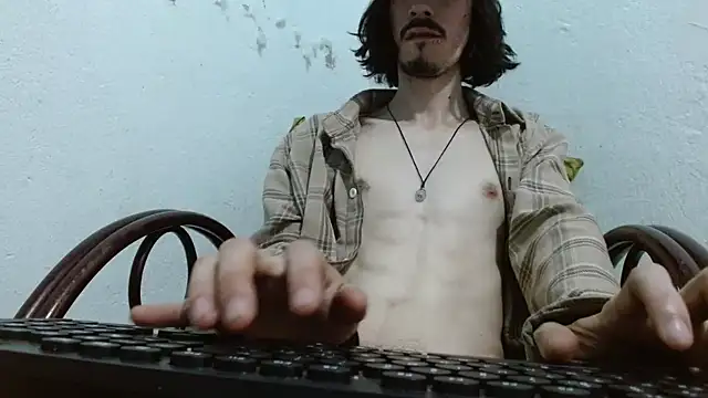 Snapshot of sk8-boy chatting on 06-14-26, 04:30 sk8-boy online show from 06-14-26, 04:30