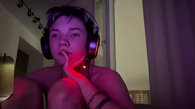 MilesSwanson online show from 12-21-25, 10:32