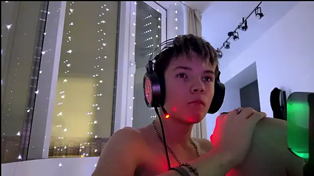 MilesSwanson online show from 12-19-25, 10:01