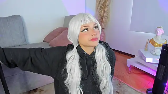 Snapshot of Amelie_Wine chatting on 02-19-26, 02:47 Amelie Wine online show from 02-19-26, 02:47