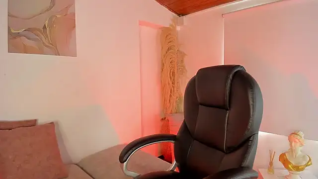 Snapshot of Amelie_Wine chatting on 02-11-26, 03:56 Amelie Wine online show from 02-11-26, 03:56