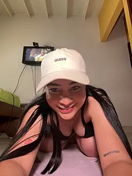 SaharaArisa online show from 12-20-25, 08:44