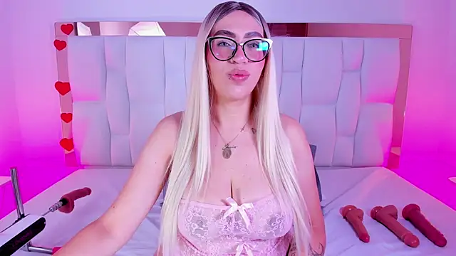 CamilleJuicy  online show from 04-20-26, 01:03