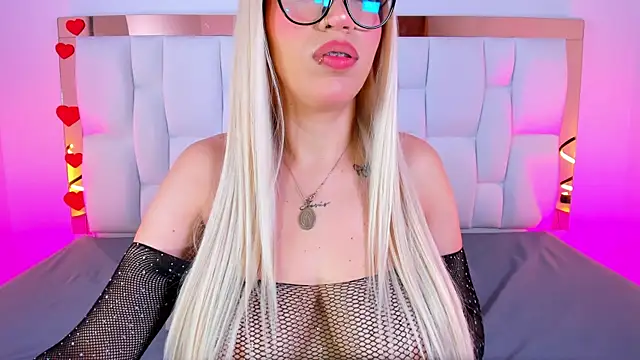 CamilleJuicy  online show from 07-09-26, 12:59