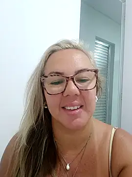 Pamelamilf online show from 01-13-26, 03:38