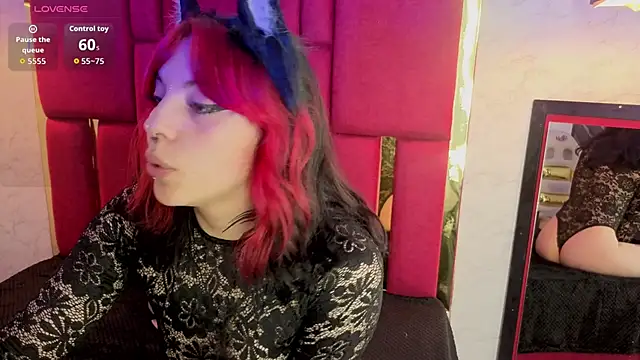 Snapshot of morgana_white chatting on 02-10-26, 06:29 morgana white online show from 02-10-26, 06:29