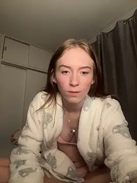 Keriacat  online show from 12-20-25, 07:22