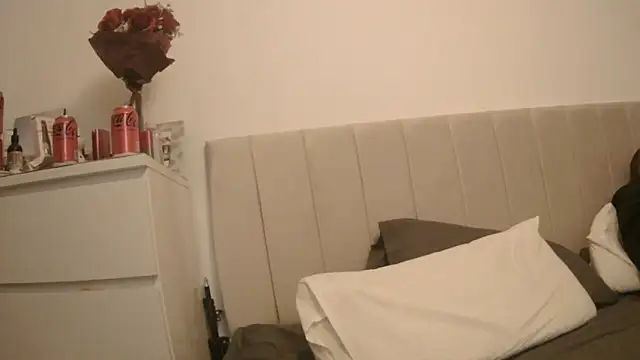 theblondecocklover online show from 04-05-26, 07:42