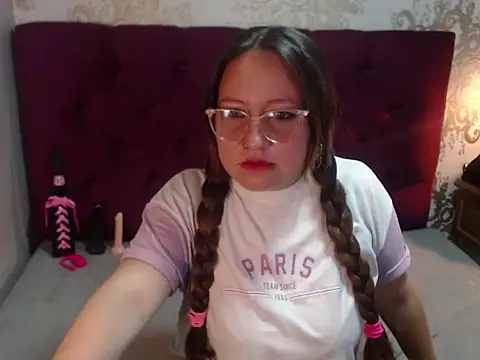 Snapshot of Sofiwest chatting on 01-15-26, 12:08 Sofiwest online show from 01-15-26, 12:08