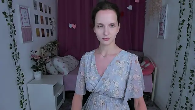 Ariadna Shy online show from 07-18-26, 10:07