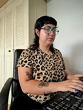 Jasmin switch online show from 07-28-26, 03:21