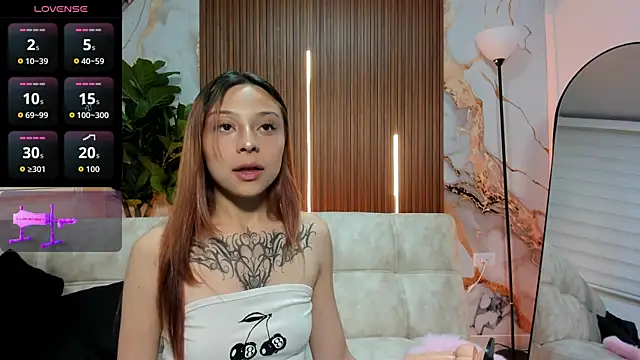 Nickie reed  online show from 12-21-25, 08:53