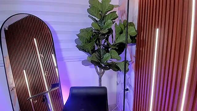 Snapshot of Nickie_reed_ chatting on 06-19-26, 10:47 Nickie reed online show from 06-19-26, 10:47