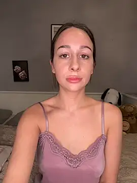 ChiaraSommer online show from 04-10-26, 04:03