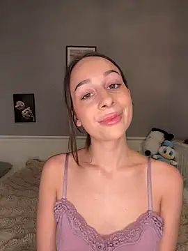 ChiaraSommer online show from 04-13-26, 04:11