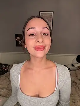 ChiaraSommer online show from 03-29-26, 04:30