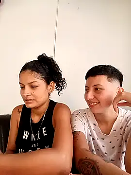 Snapshot of Mei_and_Gaby chatting on 02-19-26, 04:04 Mei and Gaby online show from 02-19-26, 04:04