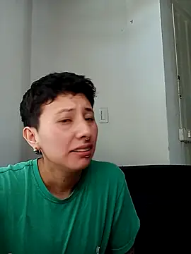 Mei and Gaby online show from 01-14-26, 05:27