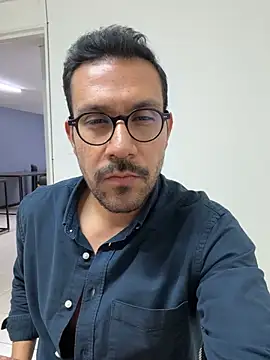 AdrianGarcia89 online show from 04-09-26, 02:02