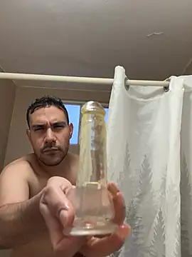 Snapshot of AdrianGarcia89 chatting on 06-08-26, 01:28 AdrianGarcia89 online show from 06-08-26, 01:28