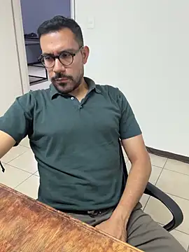 AdrianGarcia89 online show from 05-21-26, 01:36