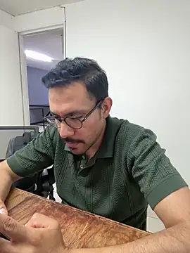 AdrianGarcia89 online show from 04-15-26, 01:22