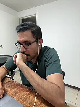Snapshot of AdrianGarcia89 chatting on 08-01-26, 02:42 AdrianGarcia89 online show from 08-01-26, 02:42