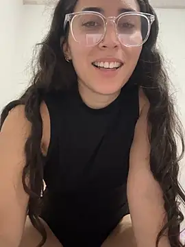 Snapshot of LatinDoll8 chatting on 07-08-26, 11:16 LatinDoll8 online show from 07-08-26, 11:16