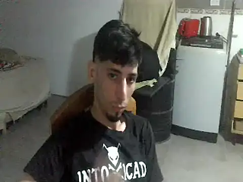 Snapshot of Franalbera chatting on 03-02-26, 05:52 Franalbera online show from 03-02-26, 05:52