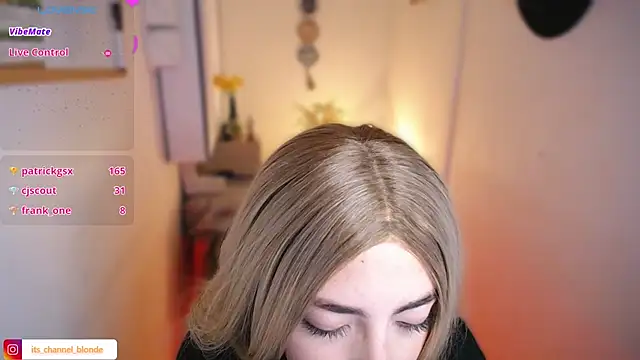 channel blondee online show from 06-11-26, 12:32