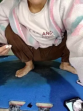 hi-miki online show from 01-17-26, 01:20