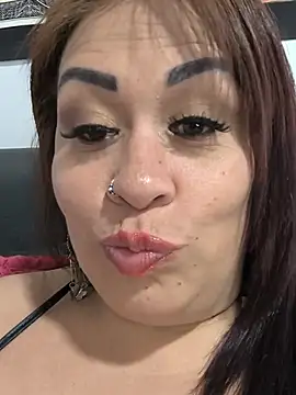 Natymendoza998 online show from 06-11-26, 05:37