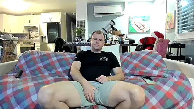 Snapshot of Studmuffin4you chatting on 02-03-26, 05:16 Studmuffin4you online show from 02-03-26, 05:16