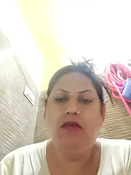 Hotmylips online show from 04-17-26, 02:58