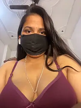 missmisha01 online show from 12-18-25, 02:16