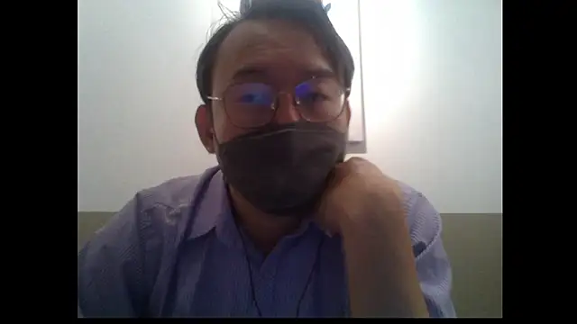 Snapshot of littlegoddyboy chatting on 01-06-26, 02:15 littlegoddyboy online show from 01-06-26, 02:15