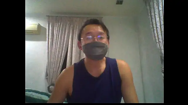 Snapshot of littlegoddyboy chatting on 01-06-26, 02:21 littlegoddyboy online show from 01-06-26, 02:21