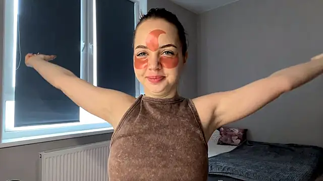 AliceQueenGirl online show from 01-11-26, 09:05