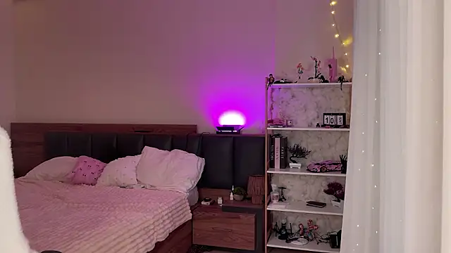 Luna Lavande online show from 01-17-26, 11:14