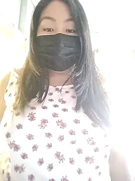 Snapshot of Anee_123 chatting on 02-09-26, 05:05 Anee 123 online show from 02-09-26, 05:05