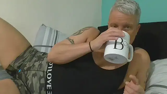 Bendoverbetty3 online show from 01-08-26, 10:21