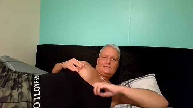 Bendoverbetty3 online show from 01-07-26, 08:03